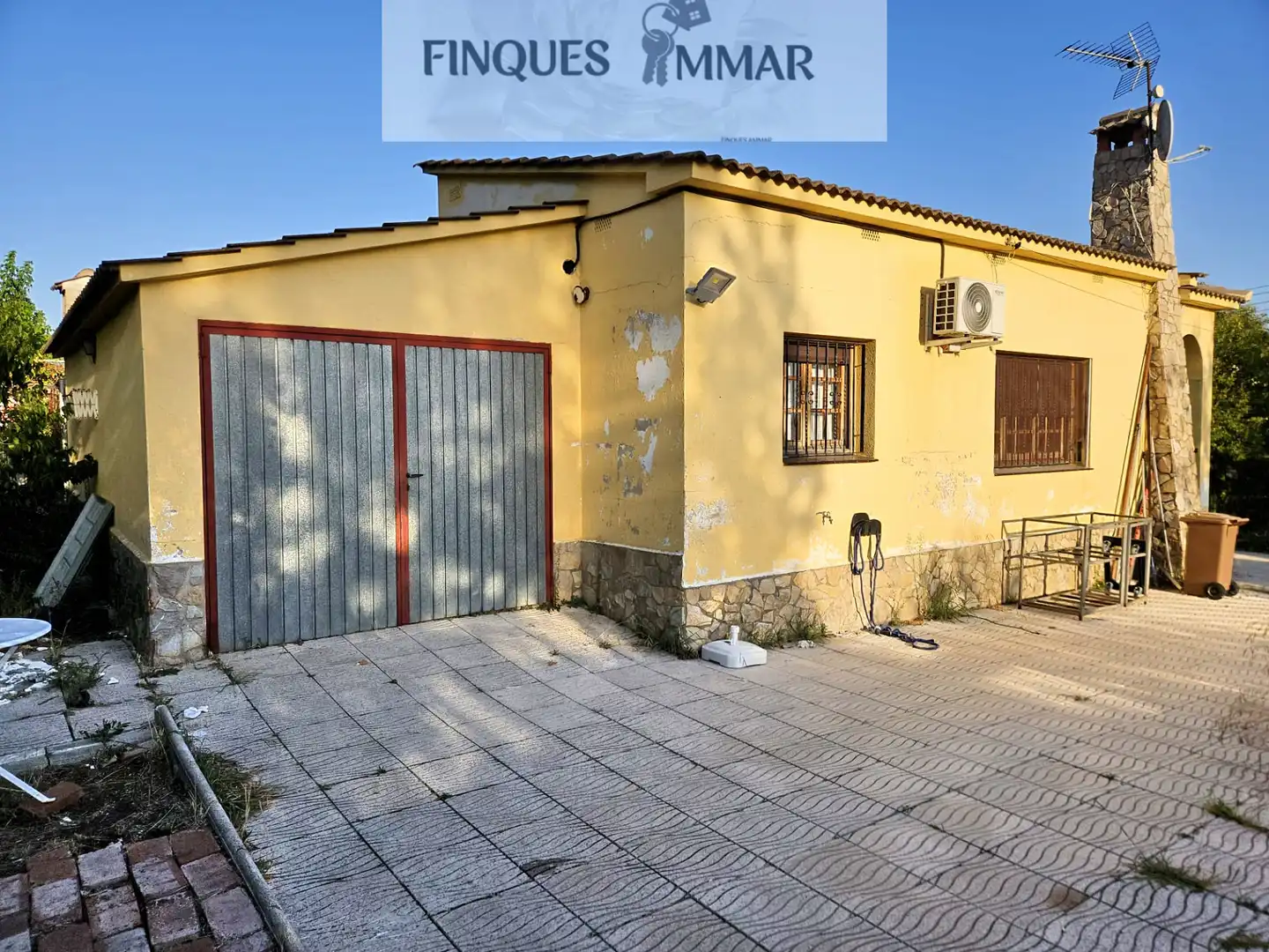 Exterior view of Houses for sale in Sils  with Private garden