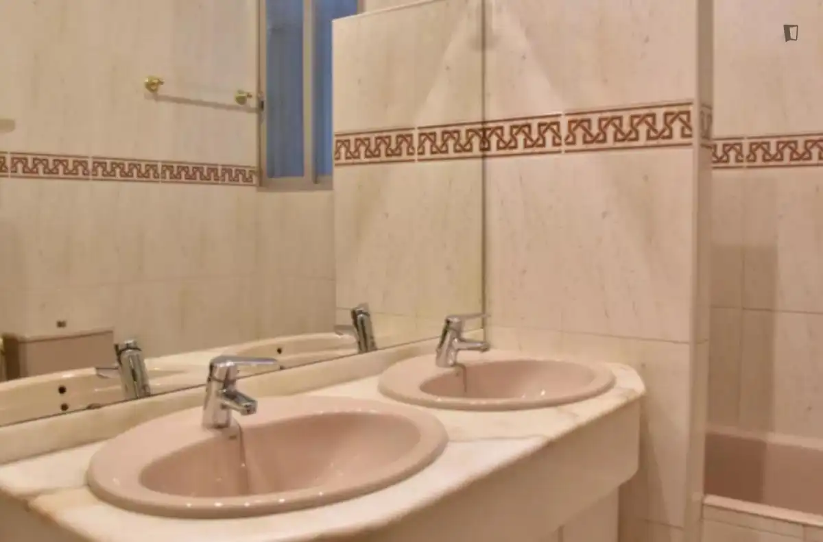 Room in Arrancapins