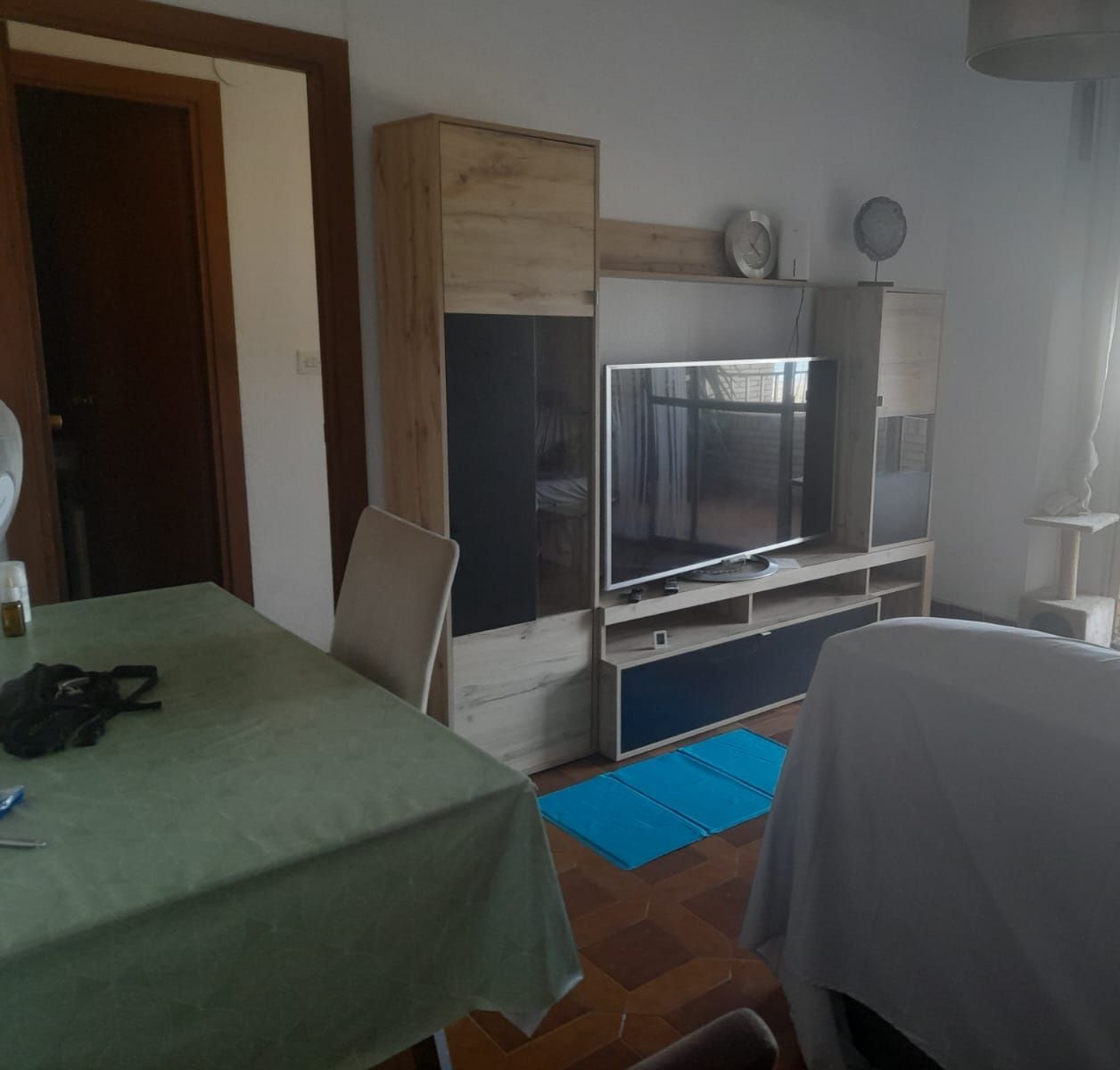 Sala d'estar de Pis de lloguer en Motril amb Moblat i Balcó