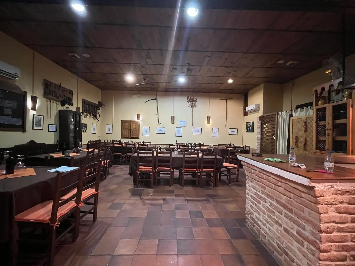 Local en venta en Santibáñez de Valcorba con Amueblado