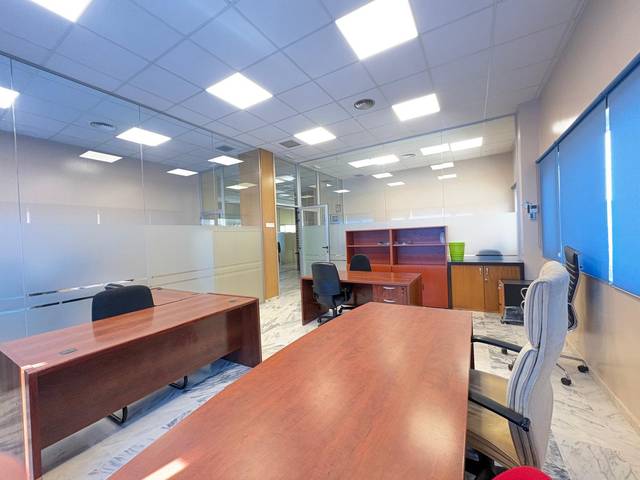 Oficina en Alquiler en Sur