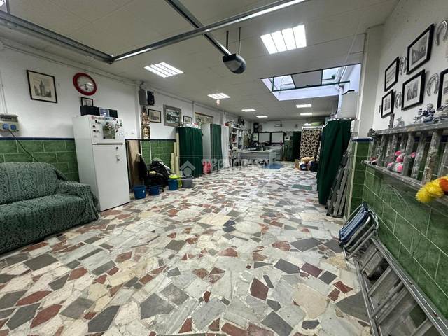 Local comercial en Venta en Palmete