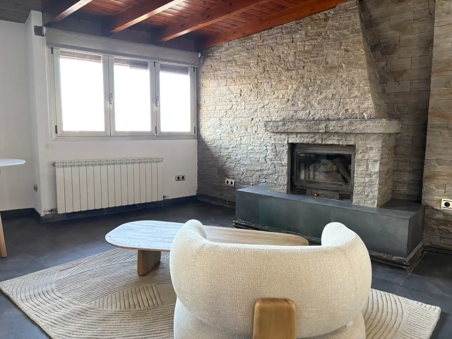 Sala de estar de Ático de alquiler en La Zubia con Aire acondicionado, Calefacción y Jardín privado