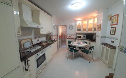 Kitchen of Flat for sale in Cáceres Capital  with Terrace