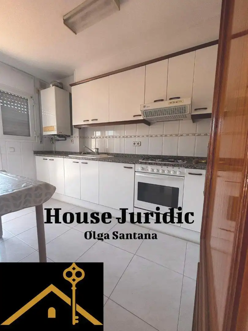 Piso en venta en Mataró con Calefacción, Trastero y Amueblado