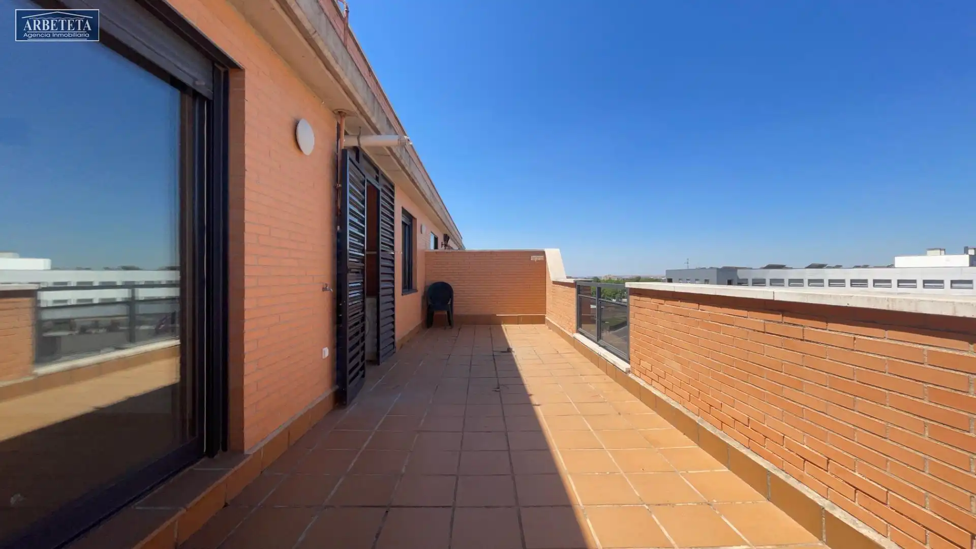 Terraza de Ático en venta en Guadalajara con Calefacción, Terraza y Trastero