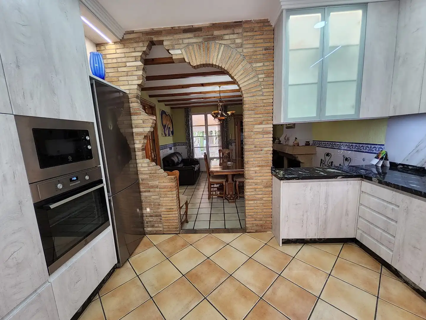 Kitchen of Houses for sale in San Vicente del Raspeig / Sant Vicent del Raspeig  with Storage room, Swimming Pool and Community pool