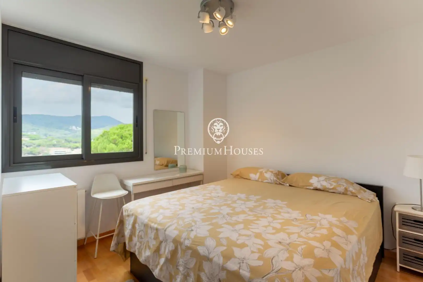 Dormitori de Casa o xalet en venda en Sant Andreu de Llavaneres amb Aire condicionat, Calefacció i Jardí privat