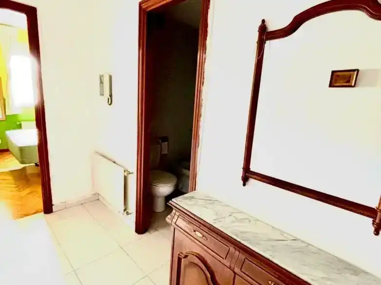 Baño de Piso en venta en Lugo con Parquet, Trastero y Amueblado