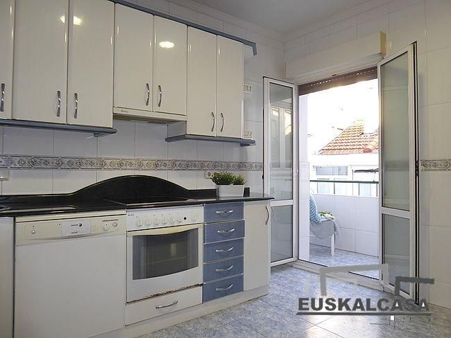 Kitchen of Flat for sale in Bilbao   with Heating