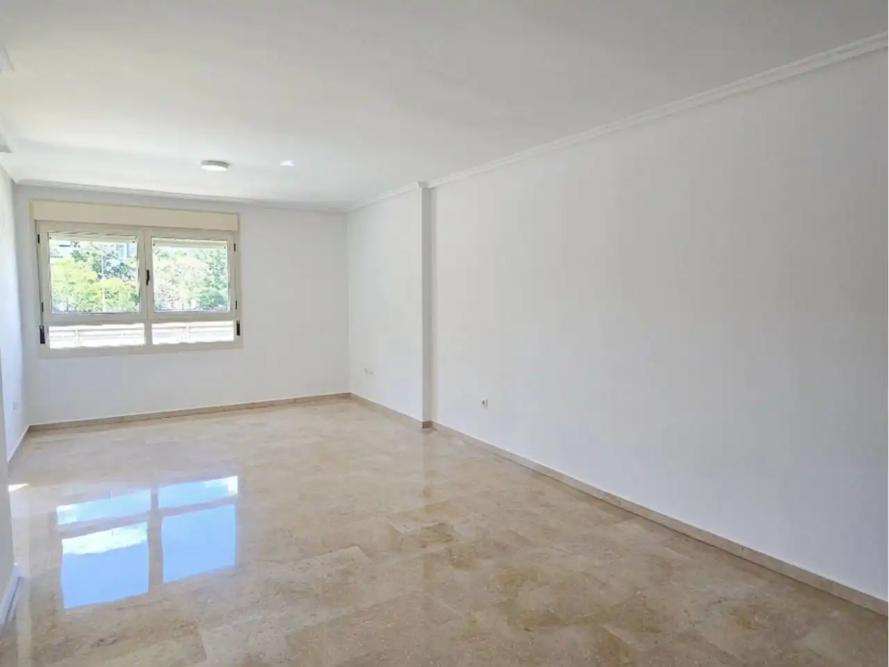Sala de estar de Piso de alquiler en Valencia con Aire acondicionado, Calefacción y Balcón