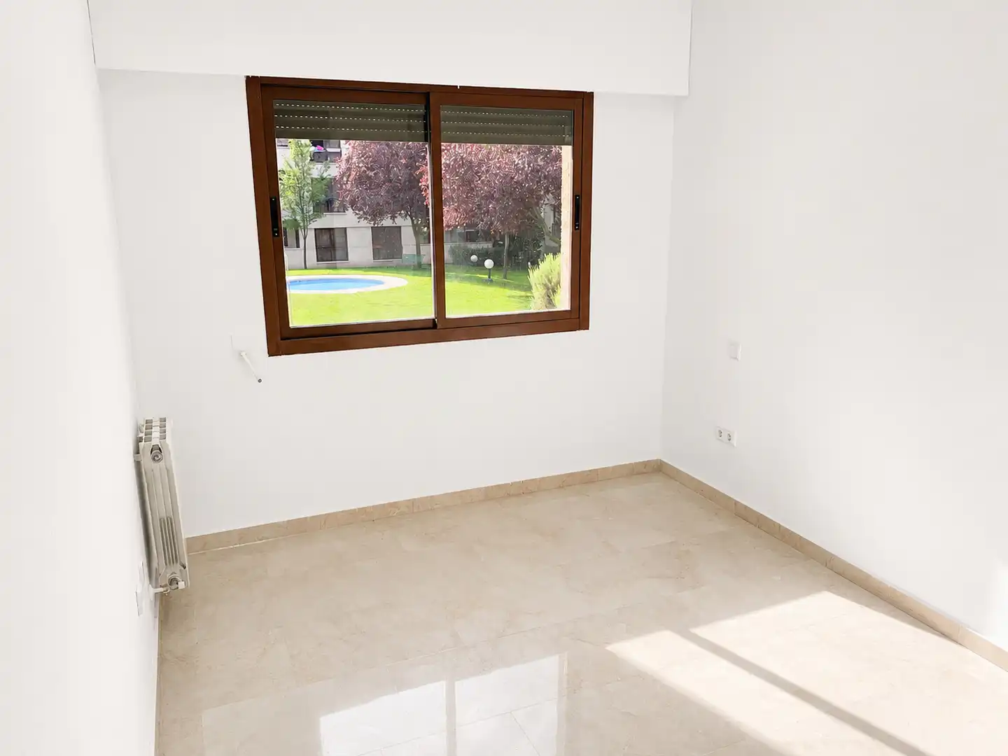 Habitación de Piso de alquiler en Las Rozas de Madrid con Aire acondicionado, Calefacción y Terraza