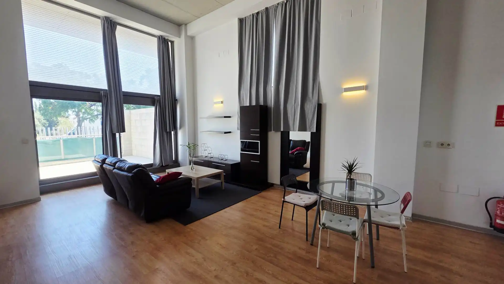 Lofts for sale in Carrer de la Creu Roja, Vara de Quart