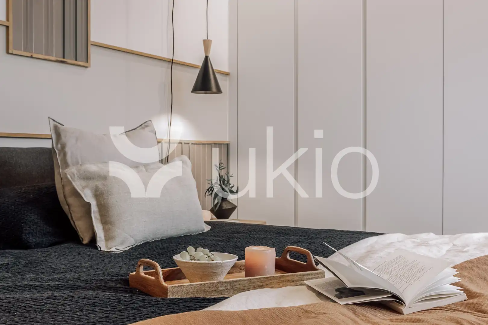 Dormitori de Apartament de lloguer en Madrid amb Aire condicionat, Calefacció i Terrassa