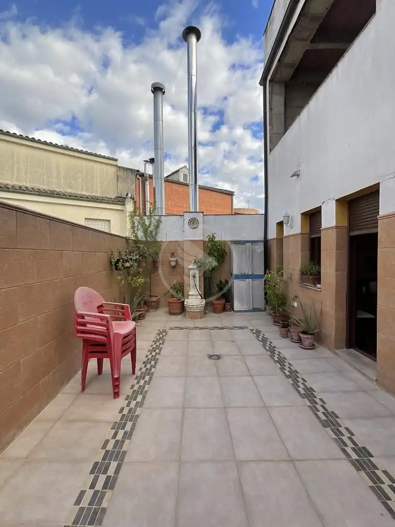 Terrassa de Casa o xalet en venda en Linares amb Aire condicionat