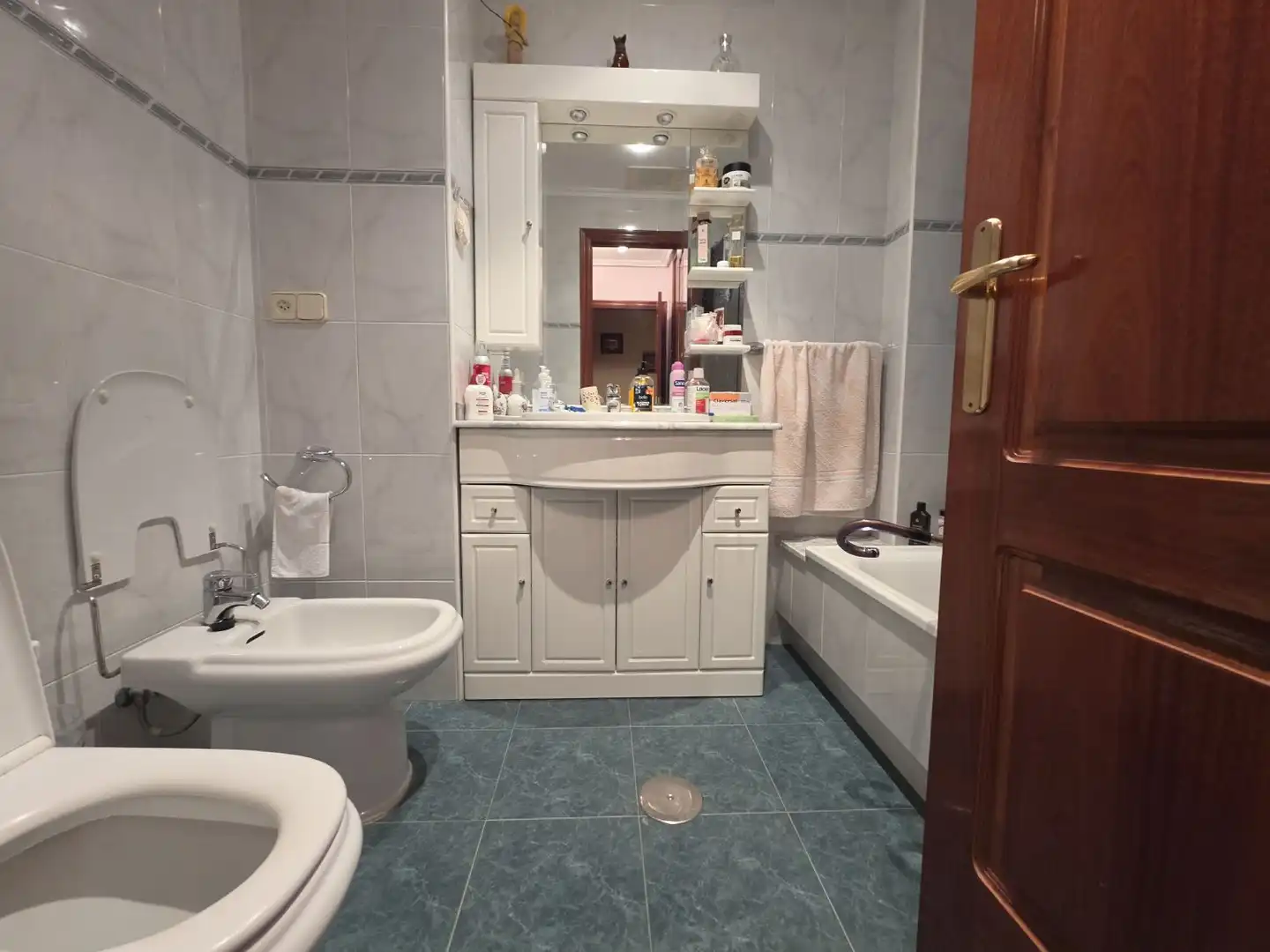 Baño de Piso en venta en A Coruña Capital  con Calefacción y Trastero