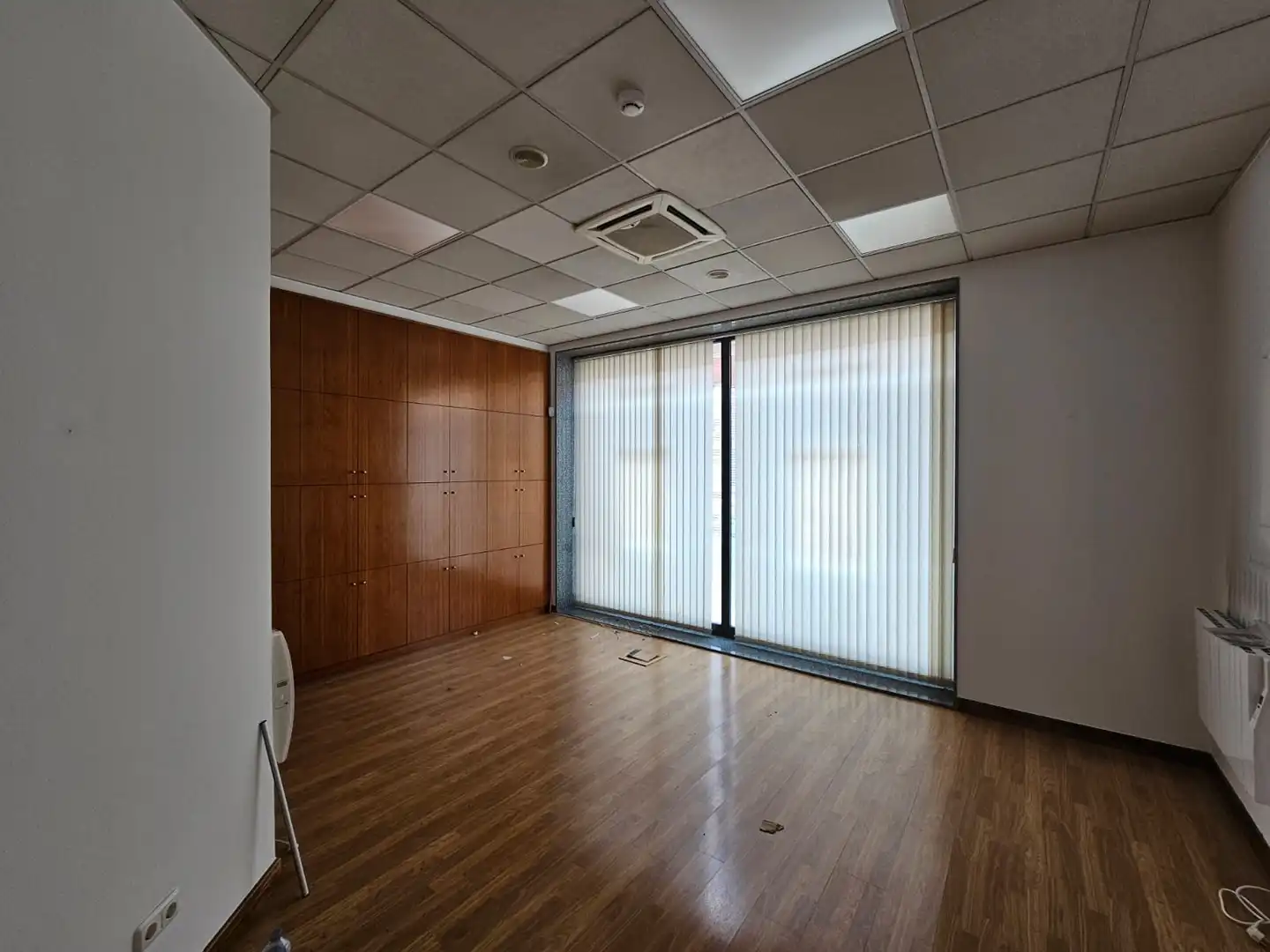 Local commercial à vendre à C/ Condado de Treviño, imagen 9