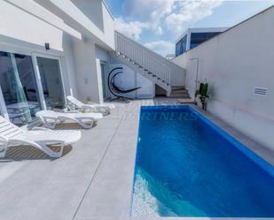 Piscina de Casa o xalet de lloguer en Los Montesinos amb Terrassa, Piscina i Balcó