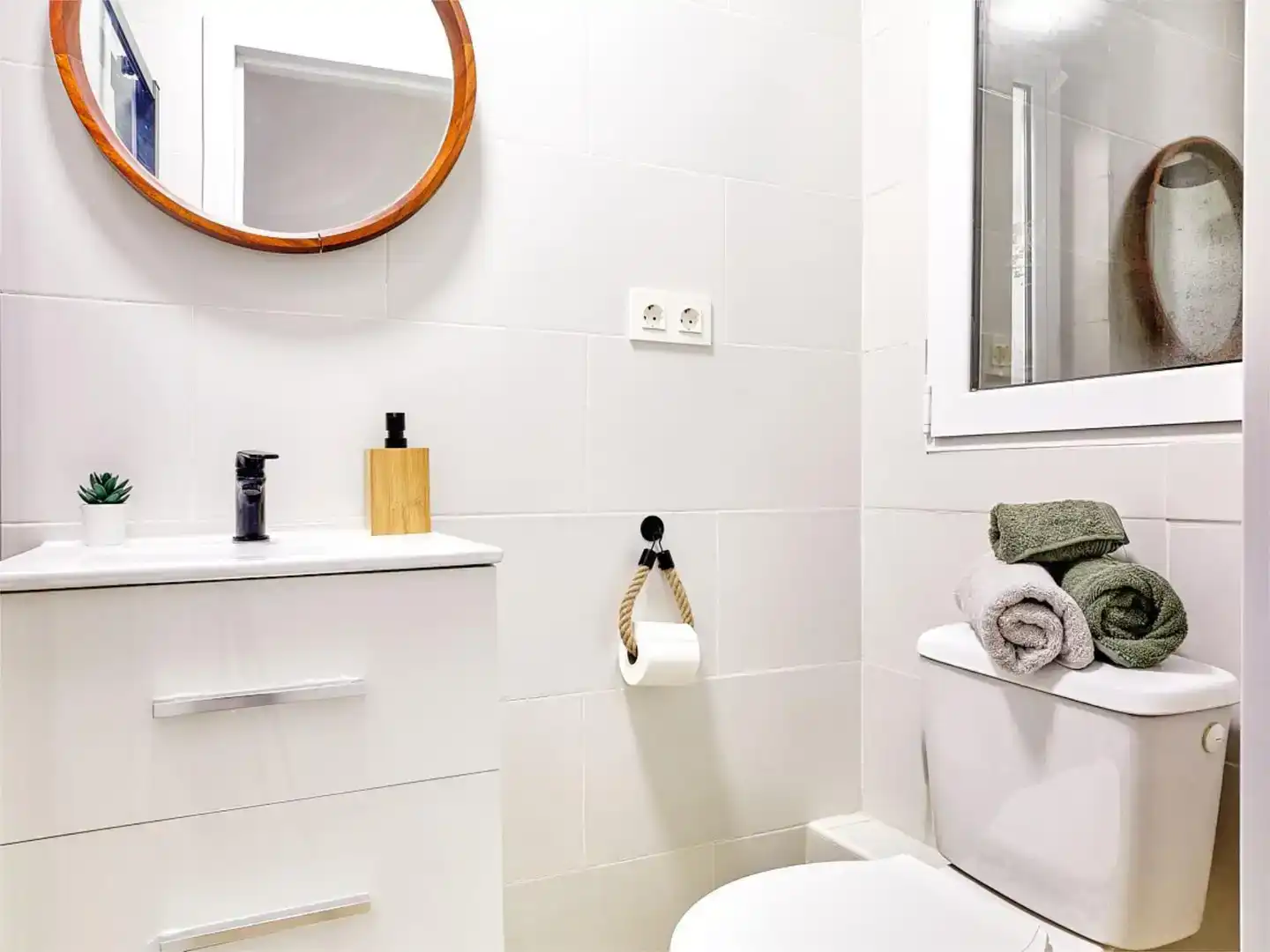 Baño de Piso para compartir en Murcia
