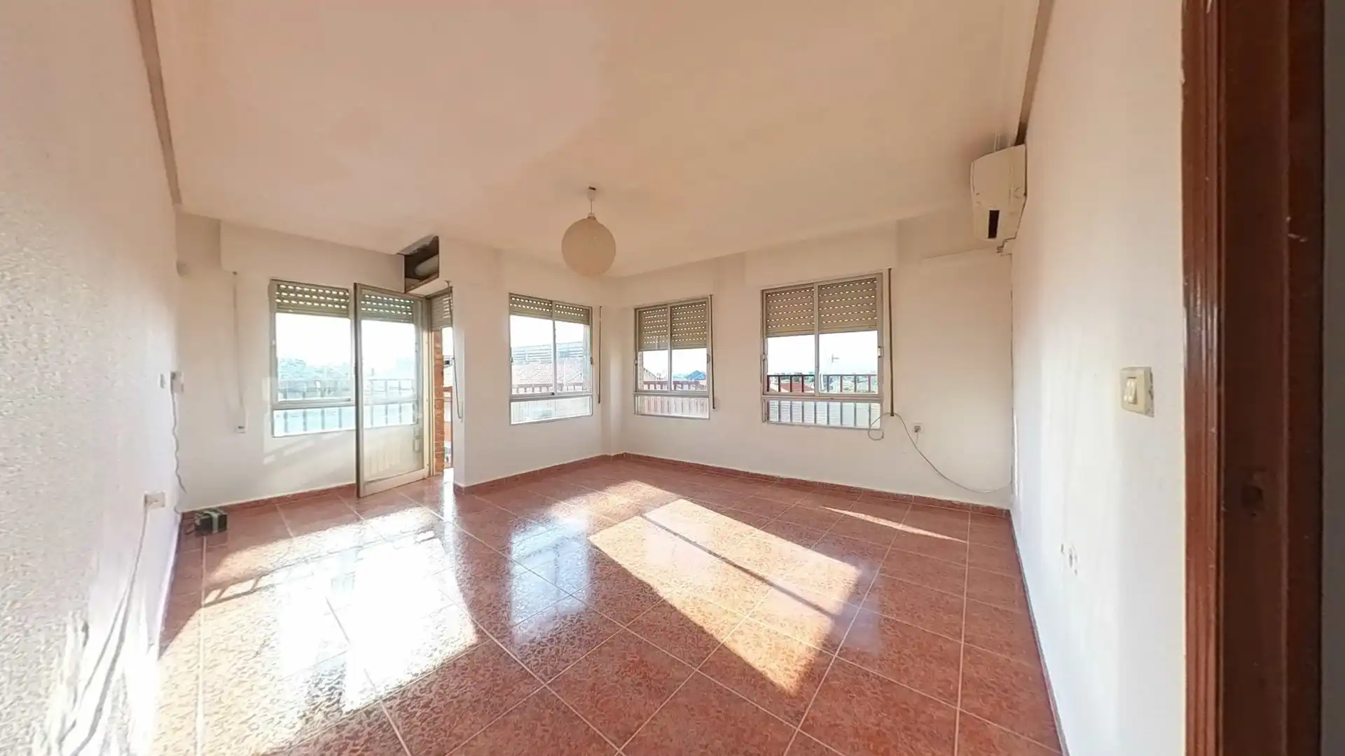 Habitación de Piso en venta en Murcia con Balcón
