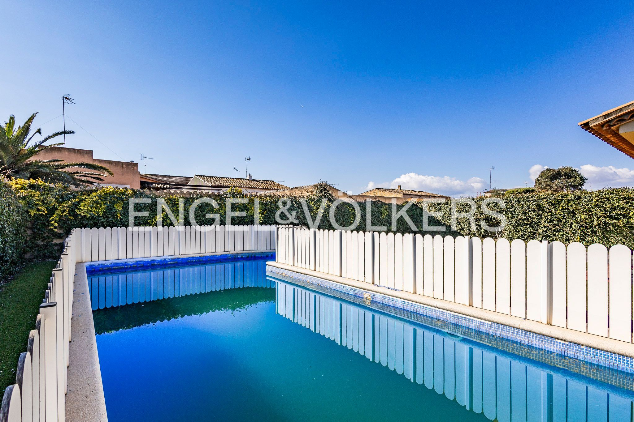 Swimming pool of House or chalet for sale in Olèrdola  with Air Conditioner, Heating and Private garden