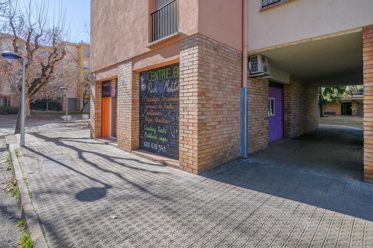 Exterior view of Premises for sale in Manresa