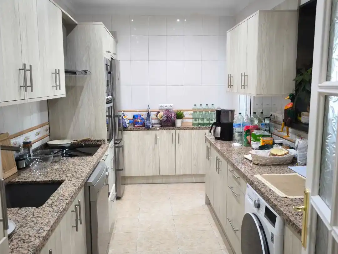 Kitchen of Flat for sale in Vélez-Málaga  with Air Conditioner, Private garden and Storage room