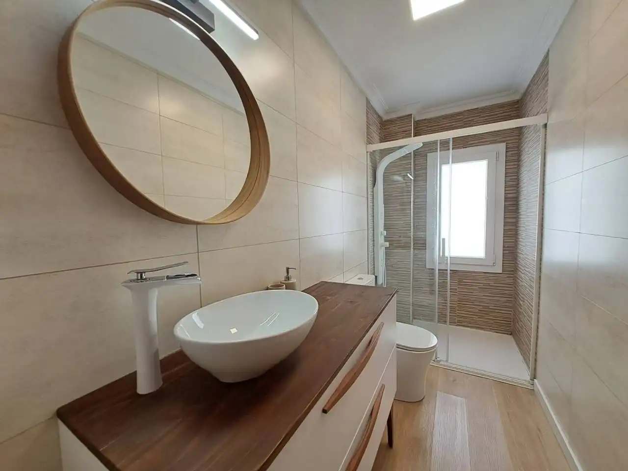Baño de Piso en venta en Burgos con Calefacción y Parquet