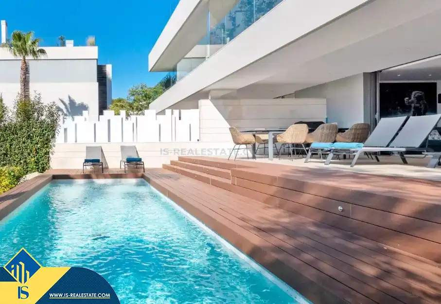 Exterior view of Flat for sale in Santa Eulària des Riu  with Terrace, Swimming Pool and Furnished