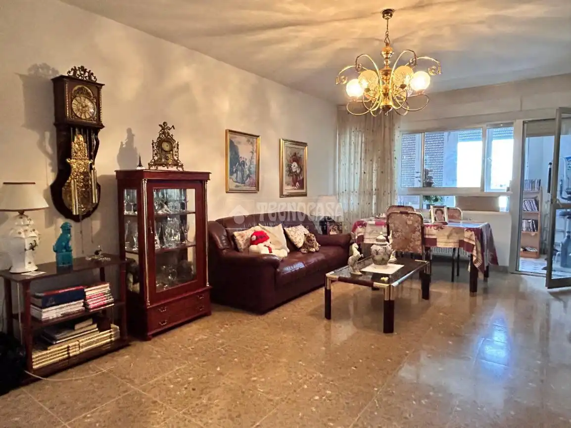 Living room of Flat for sale in Madrid  with Air Conditioner and Heating