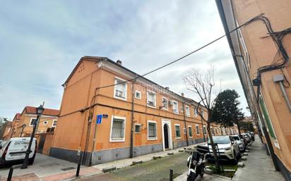 Exterior view of Flat for sale in  Madrid Capital  with Air Conditioner, Heating and Private garden