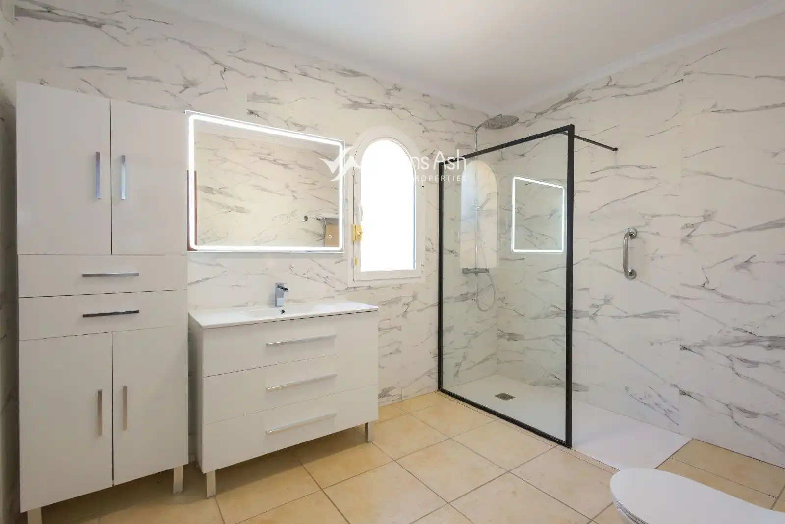 Bathroom of Houses for sale in Jávea / Xàbia  with Air Conditioner, Heating and Terrace