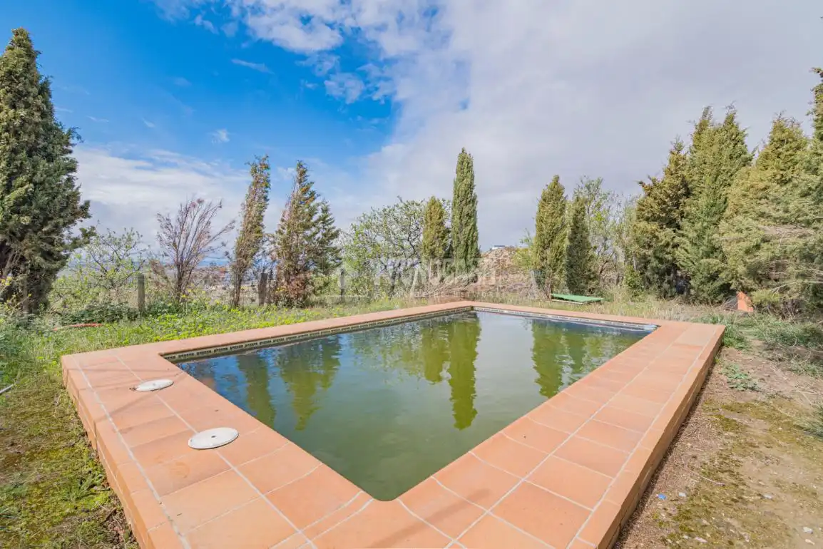Finca rústica en venta en Altos de la Zubia