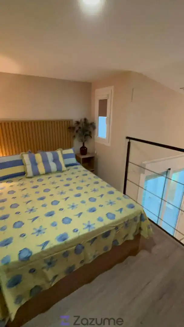 Schlafzimmer von Loft zur Miete in Sevilla mit Klimaanlage, Heizung und Möbliert