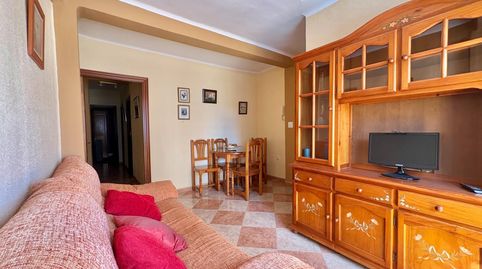 Foto 2 de Piso en venta en Calle Frigiliana, Girón - Las Delicias, Málaga Capital
