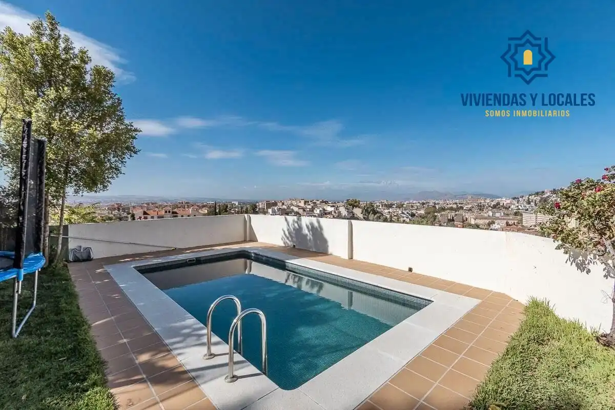 Piscina de Casa o chalet en venta en  Granada Capital con Aire acondicionado, Jardín privado y Terraza