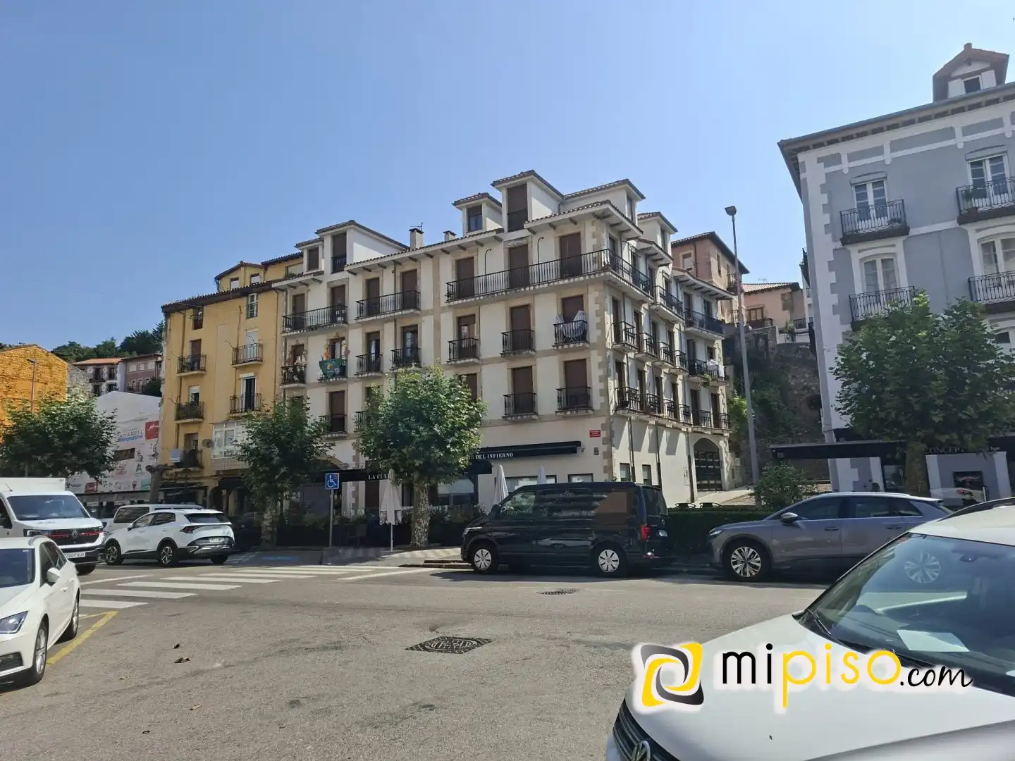 Vista exterior de Garatge de lloguer en Laredo