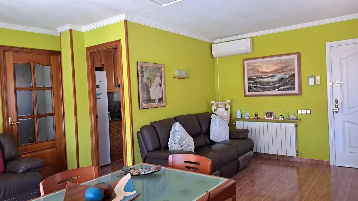 Sala de estar de Casa o chalet en venta en Castellet i la Gornal con Aire acondicionado, Calefacción y Jardín privado