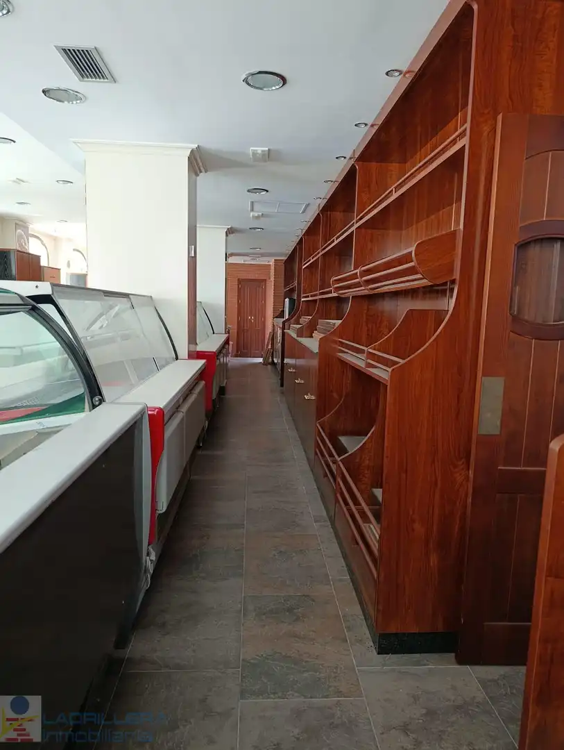 Local en venta en San Fernando con Aire acondicionado