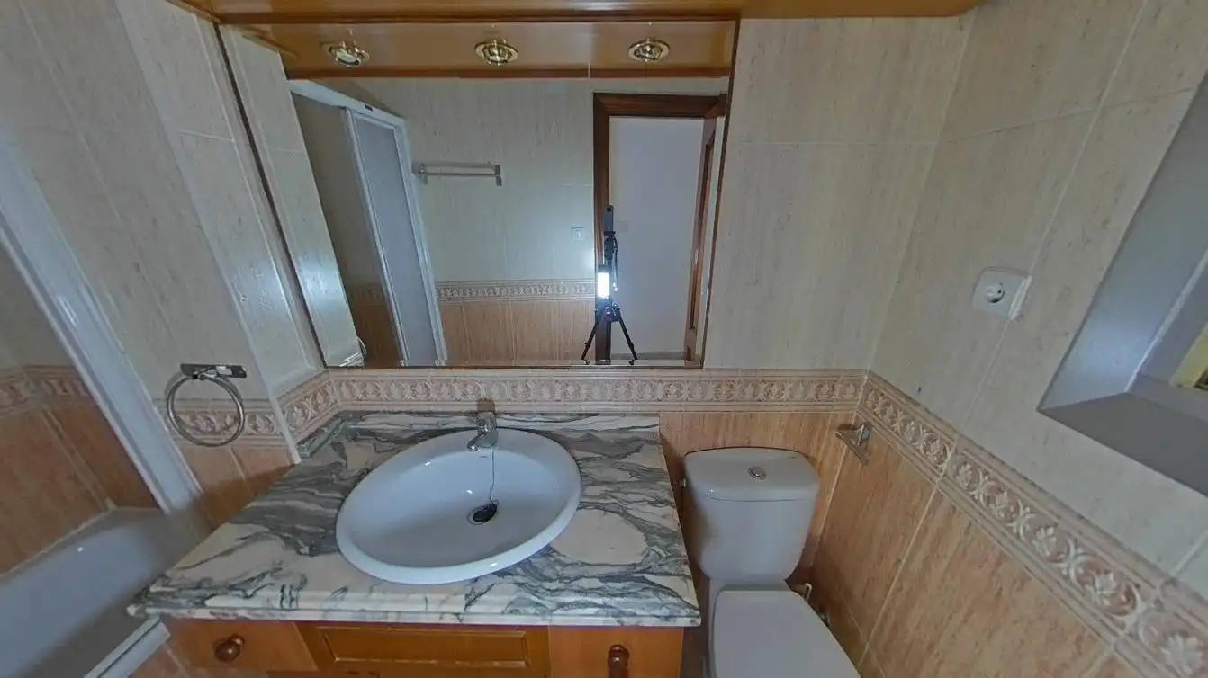 Baño de Piso en venta en Villena