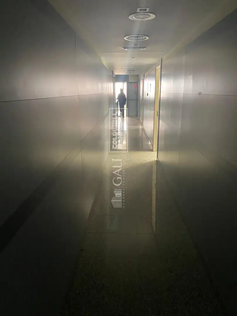 Büro zur Miete in Carretera de la Comella 33-35, imagen 9