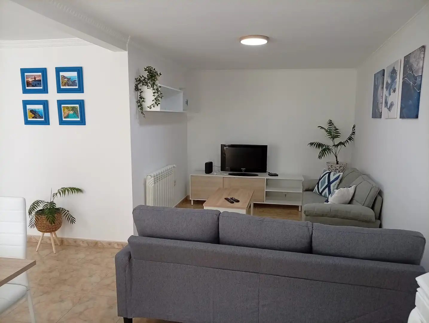 Living room of Detached homes for rent in Cedeira  with Heating, Private garden and Parquet flooring