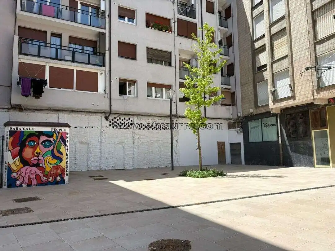 Business premises to rent in Laudio / Llodio