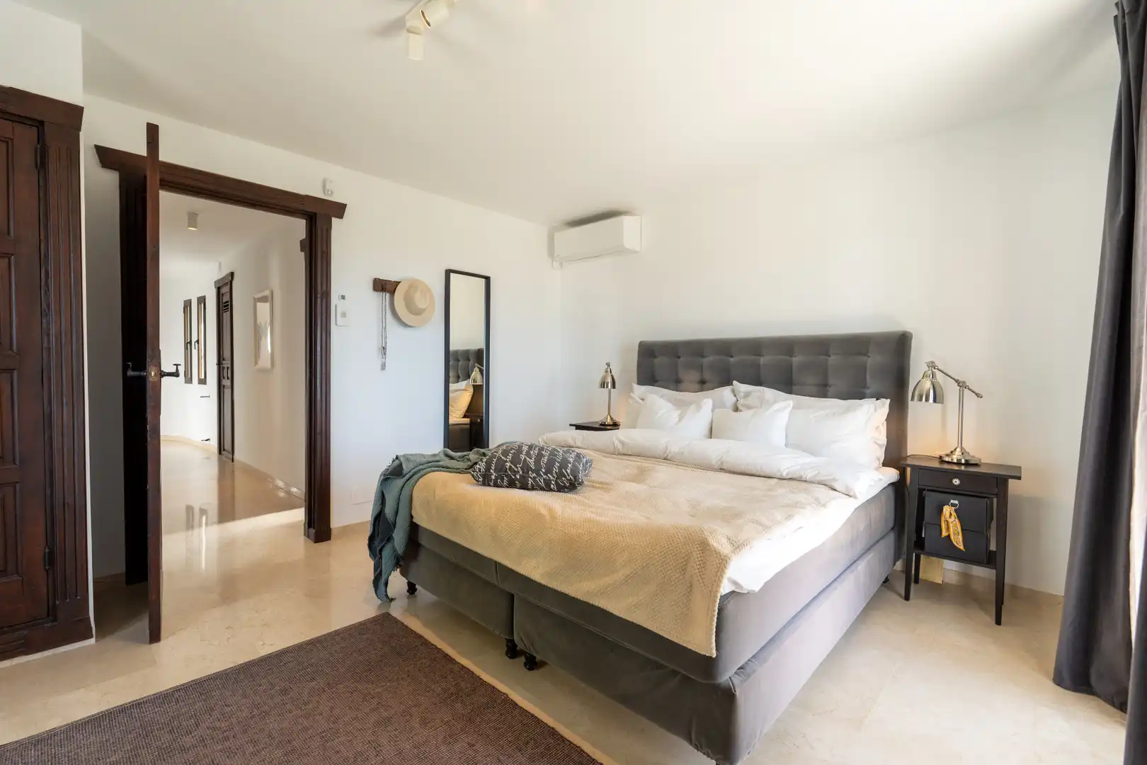 Dormitori de Casa o xalet en venda en Mijas amb Aire condicionat, Jardí privat i Terrassa