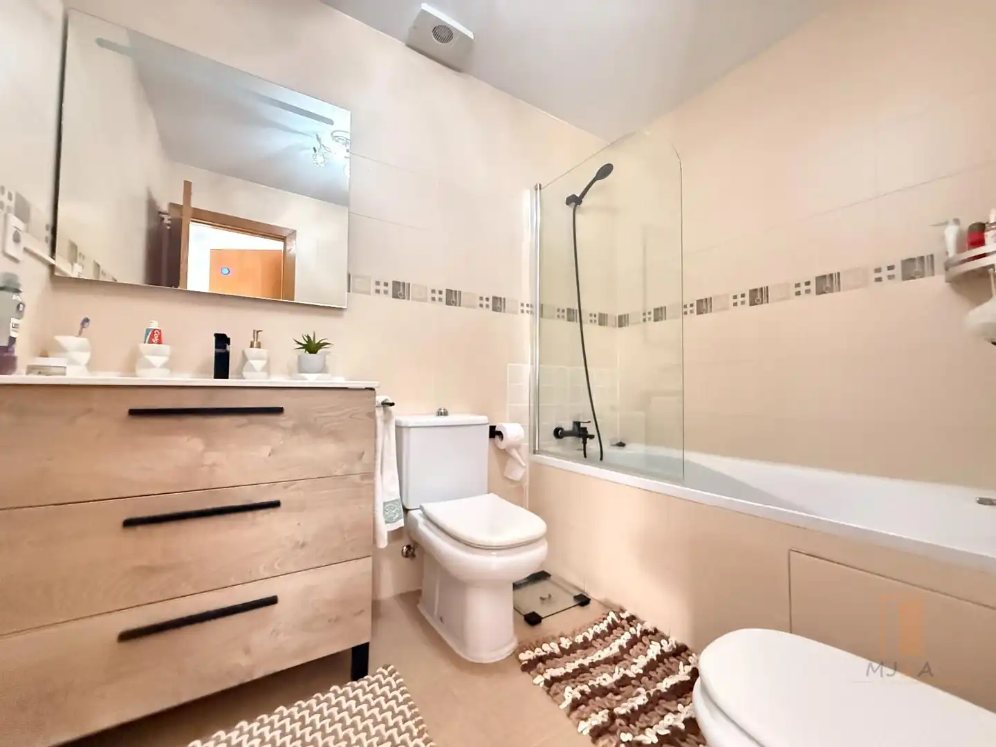Maison mitoyenne avec terrasse à vendre à L'OM BLANC, imagen 30