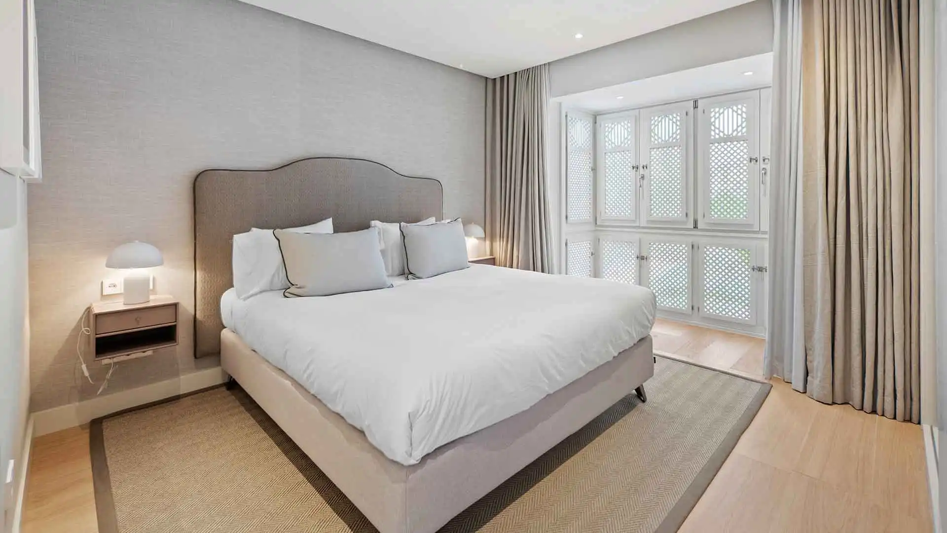 Habitación de Apartamento en venta en Marbella con Aire acondicionado, Terraza y Piscina