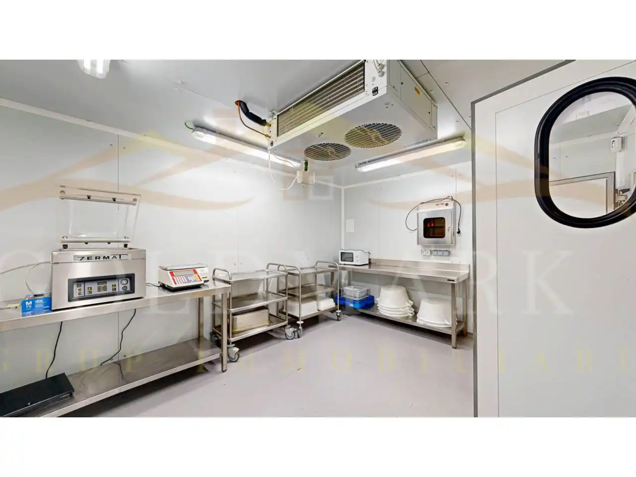 Kitchen of Commercial properties for transfer in Ripollet