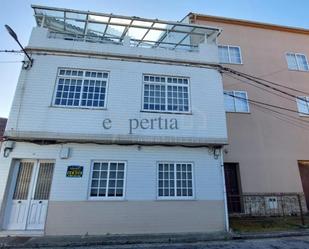 Vista exterior de Casa o xalet en venda en A Pobra do Caramiñal amb Terrassa