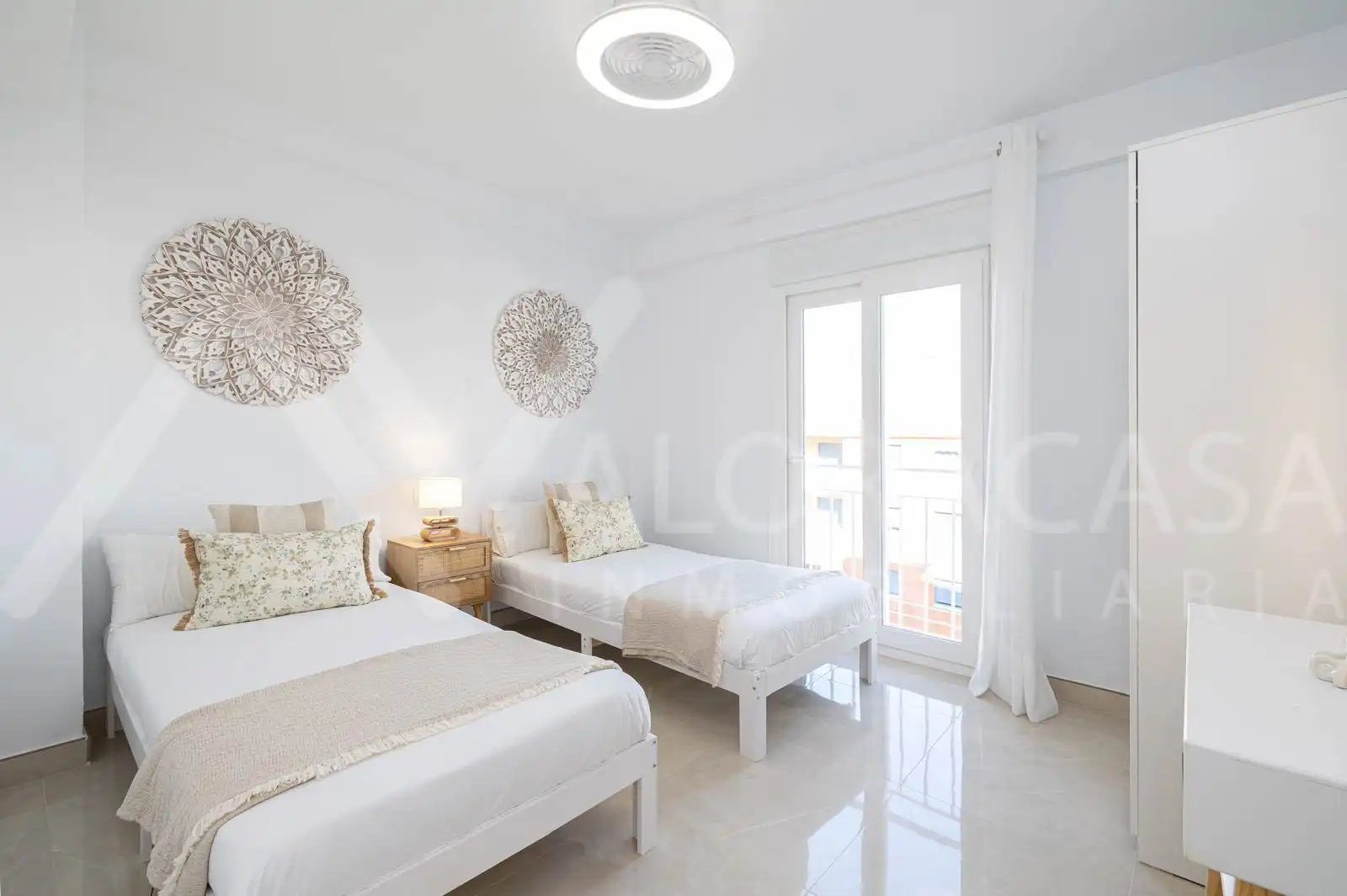 Flat for rent in Calle Orfila, Parque Ayala - Jardín de la Abadía - Huelín