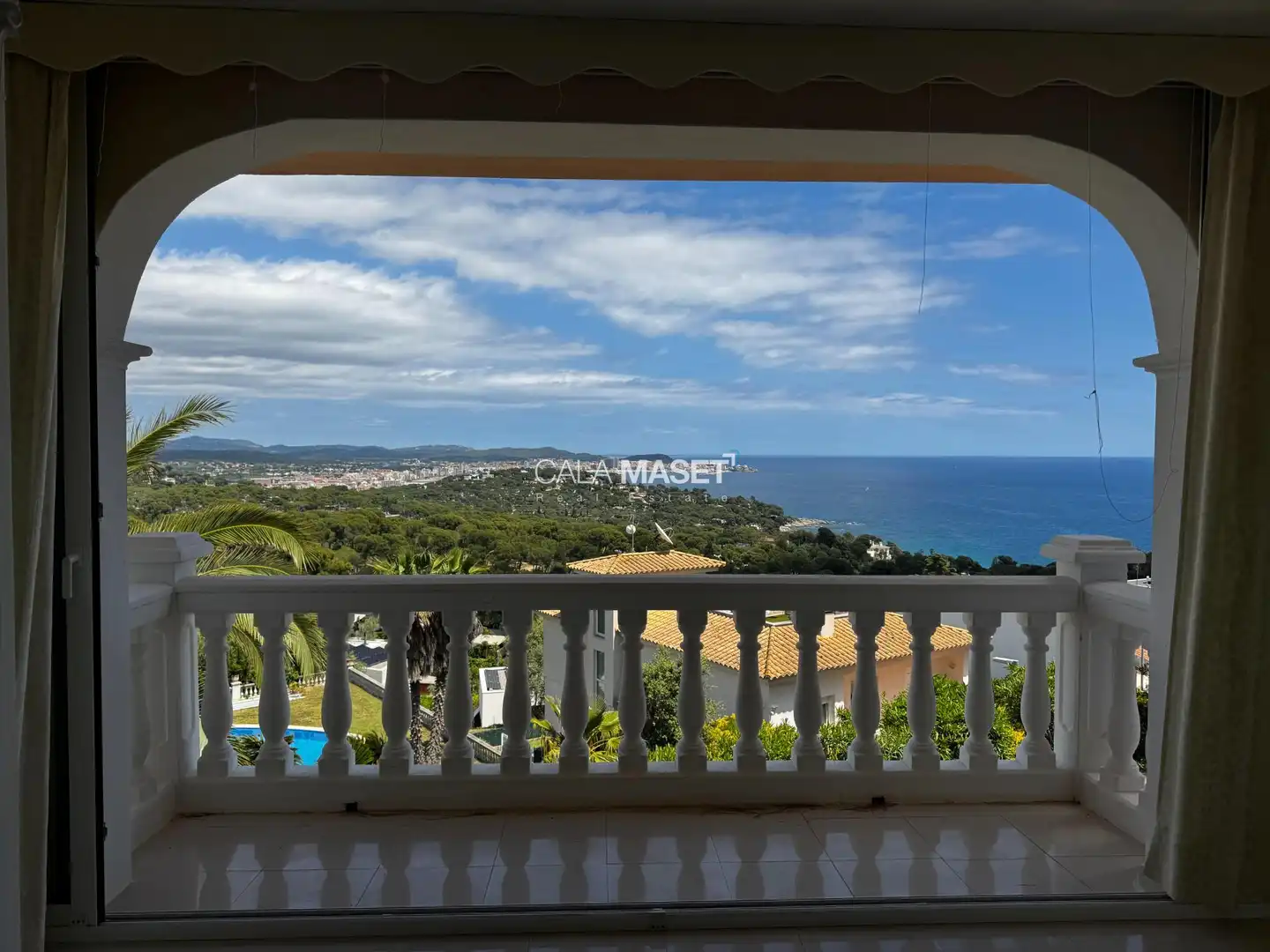 Außenansicht von Haus oder Chalet zum Verkauf in Calonge i Sant Antoni mit Heizung, Privatgarten und Terrasse